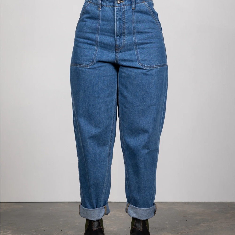 NEW: Finisterre Women's Yarrel Jeans (26R UK size/US 25) Washed Retro Indigo - Picture 4 of 16